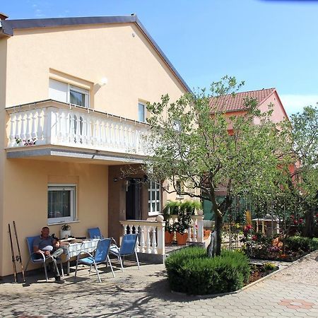 Apartments Kata Биоград-на-Мору Экстерьер фото