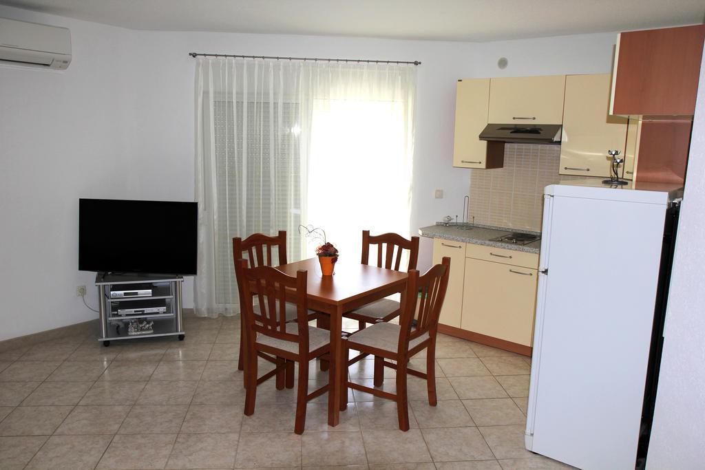 Apartments Kata Биоград-на-Мору Экстерьер фото